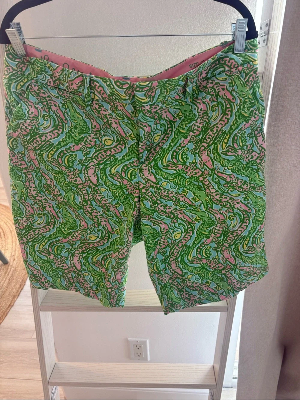 Lilly Pulitzer women’s Patterned Green & Pink Shorts